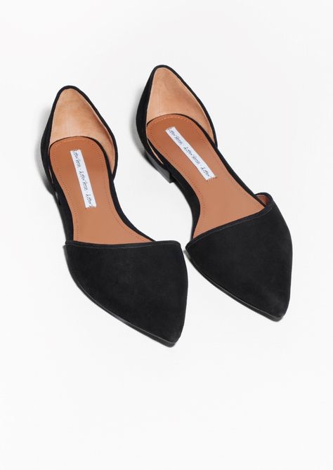 & Other Stories | Pointy Suede Flats Pointy Flats Outfit, Work Flats Shoes, Total Girl, Black Oxford Shoes, Pointy Flats, Basic Wardrobe, Black Flats Shoes, Flats Outfit, Clothing Online Shop