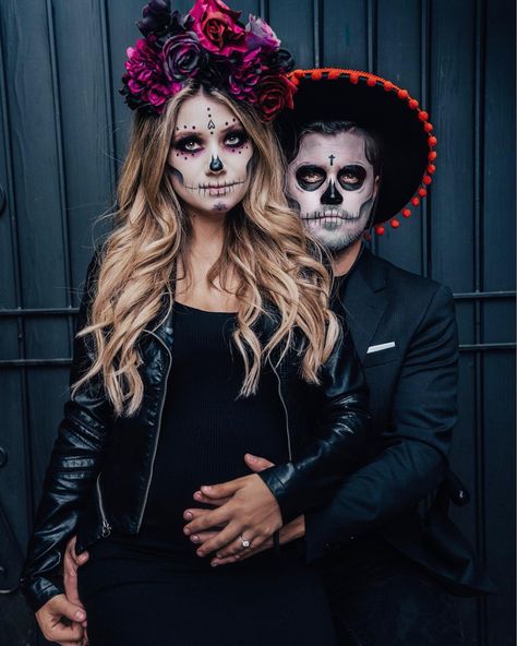 Day of the Dead | October 31st - November 2nd | Autumn | kylerstevenfisher Makijaż Sugar Skull, Day Of Dead Costume, Mexican Halloween Costume, Disfarces Halloween, Catrina Costume, Day Of The Dead Makeup, Sugar Scull, Halloween Makeup Sugar Skull, Mexican Halloween