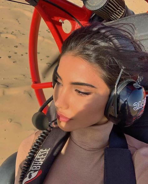 Negin Ghalavand, Headphones, On Instagram, Instagram