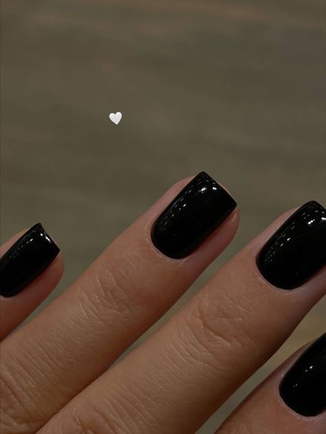 Nails Square Short Black, Short Square Black Nails, Nails Square Black, Black Square Nails, Black Nails Design, Mystic Style, Dark Nail Designs, Gold Glitter Nails, Subtle Nails