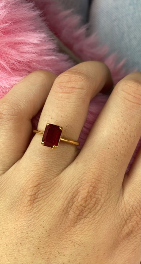 Simple Gold Ring Designs Unique, Stone Ring Design Gold, Ruby Ring Simple, Ruby Ring Designs, Latest Gold Ring Designs, Stone Ring Design, Couple Ring Design, Gold Bracelet Simple, Gold Jewels Design