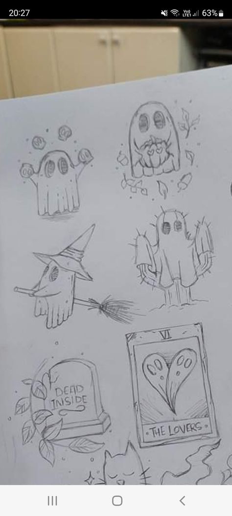 Art Sketchbook Halloween, Spooky Whiteboard Drawings, Sketch Book Halloween, Spooky Journal Ideas, Spooky Drawings Sketches, Spooky Season Drawings, Halloween Themed Drawings, Halloween Doodle Art, Spooky Sketches