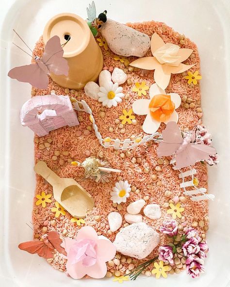 Ballerina Sensory Bin, Fairy Sensory Play, Fairy Garden Sensory Bin, Fairy Sensory Bin, Pink Activities For Preschool, Spring Sensory Activities, Garden Sensory Bin, Spring Sensory Bin, Easter Sensory Bin