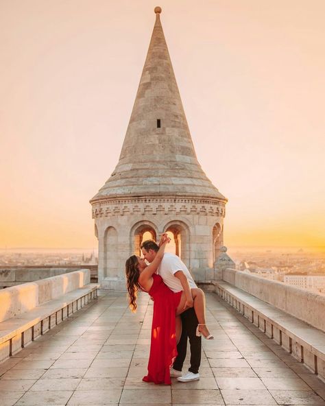 📍Fisherman's Bastion, Budapest, Hungary Fisherman Bastion Budapest Photoshoot, Budapest Engagement Photos, Budapest Couple Photos, Budapest Photoshoot, Budapest Photo Ideas, Budapest Vacation, Budapest Photography, Fisherman's Bastion, Visit Budapest