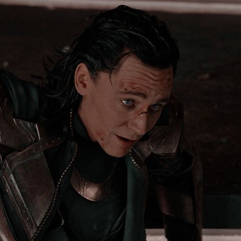 Loki Whispers, Love Is A Dagger, The Avengers 2012, Elsa Pictures, Loki Aesthetic, Thor 1, Best Marvel Characters, Avengers 2012, Loki God