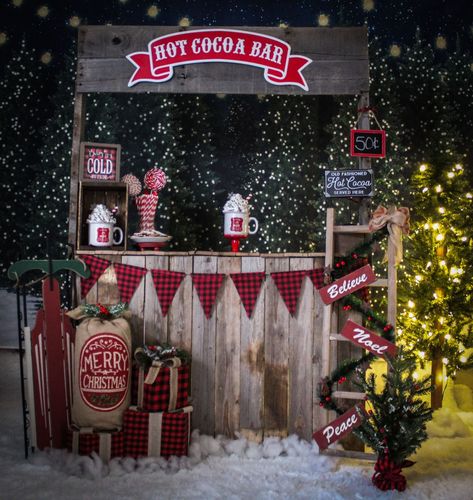 Hot cocoa stand photo Christmas Hot Chocolate Station, Hot Cocoa Bar Christmas, Cocoa Stand, Hot Cocoa Stand, Photo Backdrop Christmas, Cheap Christmas Diy, Xmas Photos, Christmas Photo Booth, Christmas Hot Chocolate