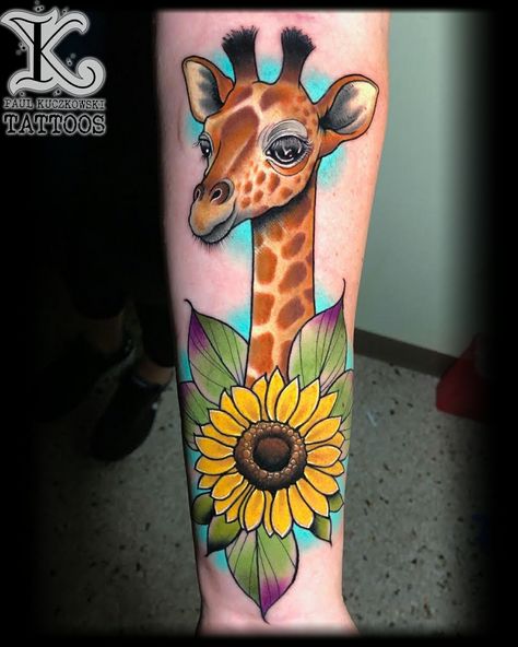 Tattoos Giraffe, Giraffe Tattoo Ideas, Coolest Tattoos, Grandma Tattoo, Giraffe Tattoo, Grandma Tattoos, Tasteful Tattoos, Leg Tattoos Women, Tattoo Feminina