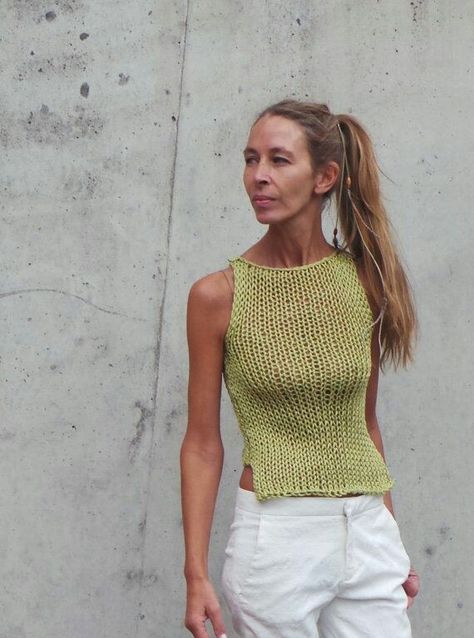 Green Vest, Green Tank, Knitted Tops, Summer Knitting, Summer Crochet, Knit Outfit, Knit Fashion, Knitted Tank Top, Pale Green