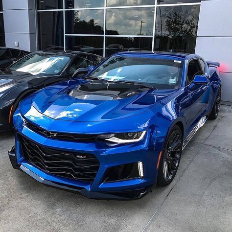 CHEVROLET CAMARO ZL1 🔹Welcome to @vo001ra Community 🔹Cooperation / Advertising writing in Direct 📥 🔹Don't forget to subscribe 🔹The goal of… Kereta Sport, Camaro Car, Chevrolet Camaro Zl1, Luxury Car Brands, Camaro Zl1, Audi Rs, Sweet Cars, Best Luxury Cars, Us Cars