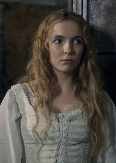 Elizabeth Of York The White Princess, The White Princess Lizzie, The White Princess Jodie Comer, Jodie Comer The White Princess, Jodie Comer Elizabeth Of York, Medieval Face Claims Female Blonde, Blonde Medieval Face Claim, Catherine The Great Elle Fanning Gif, Jodie Comer The White Princess Gif