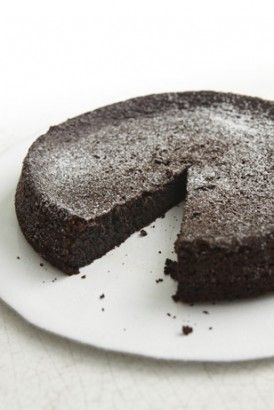 Italian chocolate & olive oil cake - Nigella Lawson Chocolate Olive Oil Cake, Olive Oil Cake Recipe, Chocolate Crumbs, Overnight Oat, Torte Cupcake, Oil Cake, Olive Oil Cake, Nigella Lawson, White Plate