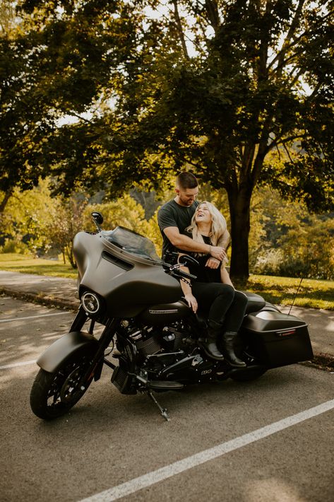 Motorcycle Engagement Session Engagement Pictures With Motorcycle, Motorcycle Family Pictures, Engagement Photos Harley Davidson, Motorcycle Family Photoshoot, Engagement Photo Motorcycle, Save The Date Motorcycle Photo Ideas, Harley Davidson Couple Pictures, Harley Couple Photoshoot, Motorcycle Couple Photos