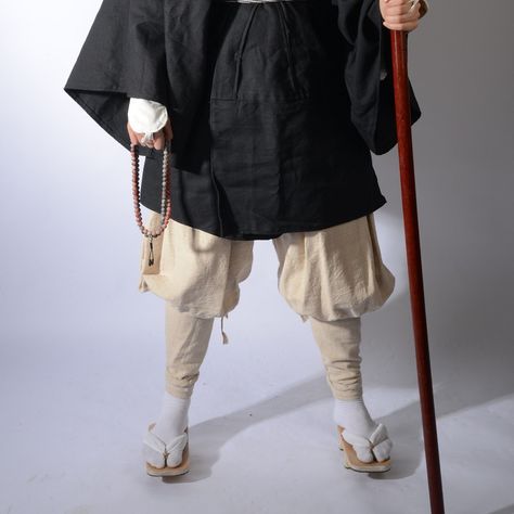 Kukuribakama once worn by pilrgims and monks now available for everyone they amazingly comfortable to be worn on hot weather, during physical activities, yoga etc. Kukuribakama stylizaiton has both drawstring and attached belt, so it fixes twice.Kukuribakama cool if you want to wear as is or to complete nice eastern image.The default material is unbleached cotton with a weight of 240g (8.5oz), but you can choose some colors like blue, dark blue, red or white.How to pick your size:S if your heigh Monk Inspired Fashion, Fantasy Japanese Clothing Male, Dark Mori Fashion Men, Japanese Clothing Men, Body Types Male, Monk Fashion, Minoan Fashion, Adventure Clothing Men, Monk Outfit