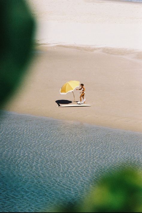 Beach Shoot, Beach Essentials, Summer Dream, Weekend Vibes, Mellow Yellow, Beach Aesthetic, Beach Vibe, Summer Photography, Endless Summer