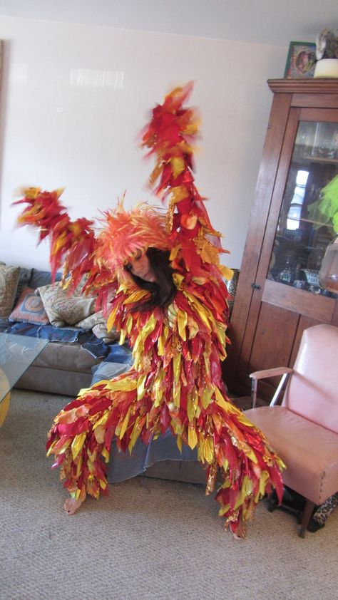 Fire costume. $500.00, via Etsy. Campfire Ideas, Funny Fire, Fire Costume, Element Dress, Mardi Gras Costumes, Black Halloween Dress, Scary Costumes, Creative Valentines, Diy Valentines Crafts