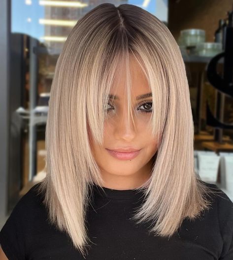 Blunt Cut Fine Midi Hair with Wispy Bags Medium Length Hair Wispy Bangs, Face Framing Bangs Straight Hair, Wispy Haircuts Mid Length, Bangs Haircut Medium, Mid Length Hairstyles With Bangs, Medium Length Fine Hair, Celebrity Hair Extensions, Different Hair Textures, Mid Length Straight Hair