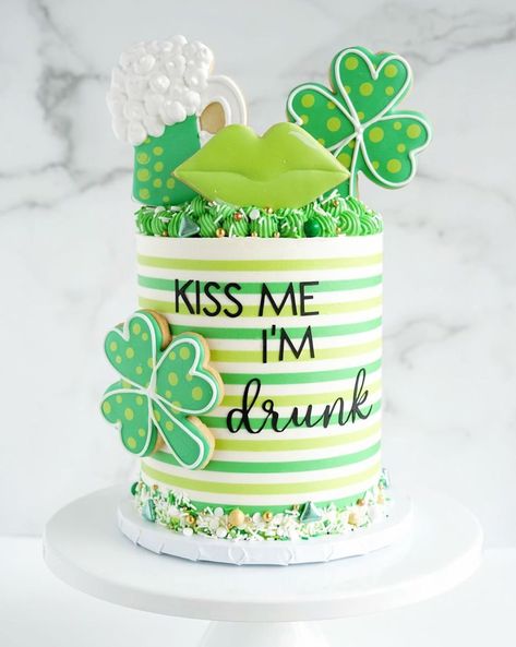 Irish Cake, Irish Cream Cake, St Patricks Day Cakes, S Cookies, Green Cake, Summer Cakes, Sprinkle Cake, Saint Patties, Holiday Cakes