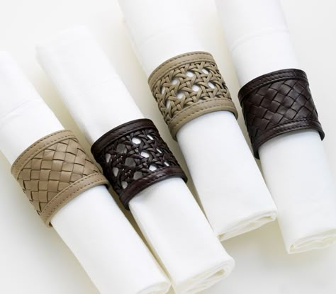 leather napkin rings-recycle a belt!                                                                                                                                                                                 More Leather Napkin Rings, Leather Belt Crafts, Hippie Bedroom Decor, Napkins Rings, Napkin Rings Diy, Leather Scrap, Leather Tote Purse, Rings Silver, Running Stitch