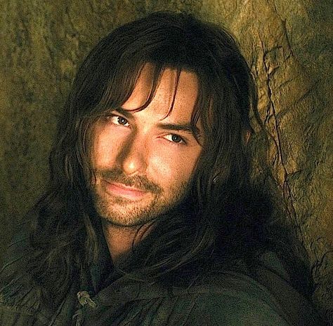 Long Hair And Beard, Aidan Turner Kili, Kili Hobbit, Kili And Tauriel, Concerning Hobbits, Fili And Kili, Aiden Turner, Ross Poldark, The Hobbit Movies