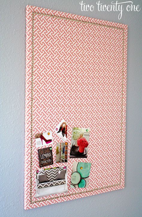 pink cork board 1 Cork Board Makeover, Fabric Covered Cork Board, Fabric Corkboard, Memo Boards, Memo Board, Cork Board, Crafty Craft, Crafty Diy, Craft Time