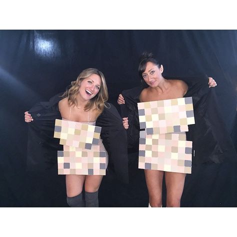 Pin for Later: 30+ Cheap Halloween Costumes That 20-Somethings Will Love Naked Cheap Halloween Costumes Diy, Diy Fantasia, Cheap Halloween Diy, College Halloween Party, Funny Couple Costumes, Diy Couples Costumes, Cheap Halloween Costumes, Best Friend Halloween Costumes, Couple Costumes