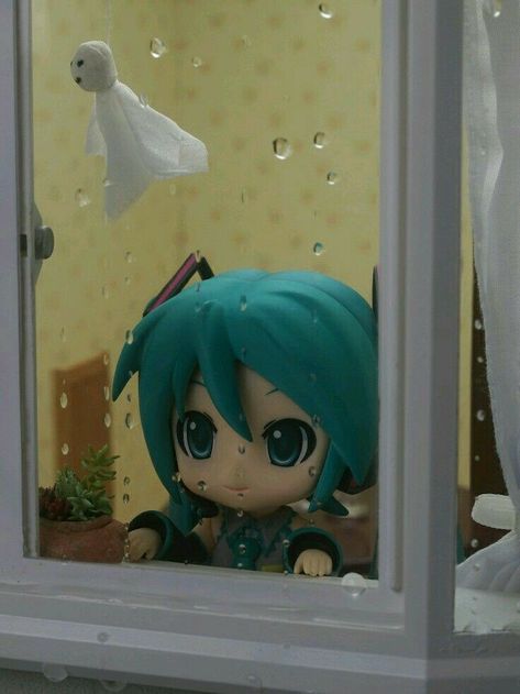 #nendoroidmikuhatsune #hatsunemiku #hatsune #miku #nendoroidphotographer #nendoroid #photo #grapher #mikuhatsunenendoroidphotographer #miku #nendoroid #photographer #hatsunemikuvocaloid #vocaloidnendoroid Anime O, Miku Figure, Nendoroid Anime, Miku Hatsune Vocaloid, Otaku Mode, Figure Photo, Tokyo Otaku Mode, Figure Photography, Japanese Pop