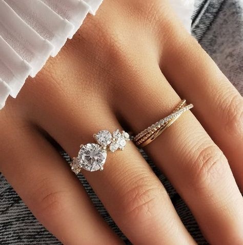 Family Ring, Gold Anniversary Rings, Fashion Everyday, Silver Diamond Ring, Cluster Engagement Ring, Lesbian Wedding, Engagement Inspiration, Wedding Etsy, Solid Gold Jewelry