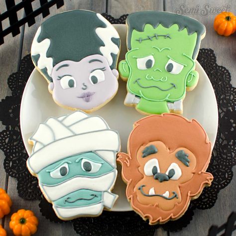 Frankenstein Cookies, Halloween Cookie Designs, Semi Sweet Designs, Zombie Cookies, Frankenstein Cookie, Halloween Sugar Cookies Decorated, Halloween Cookies Decorated, Monster Cookie, Halloween Sugar Cookies