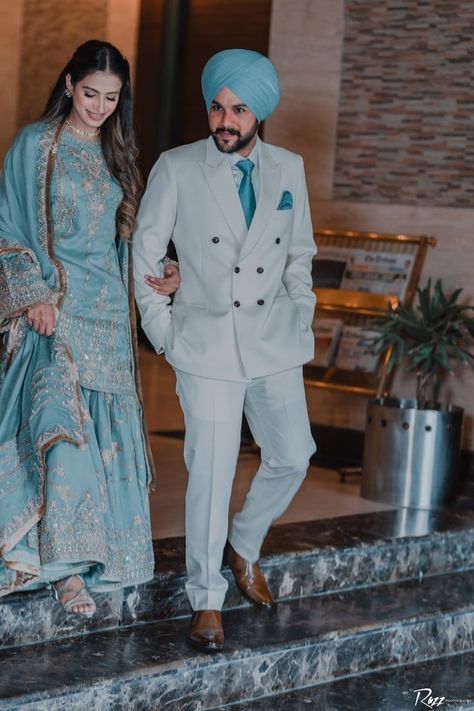 Twining Couples Outfits, Punjabi Engagement Outfit Ideas, Couple Combination Clothes, How To Pose In Suit Women, Light Blue Couple Outfits, Punjabi Engagement Look, Engagement Punjabi Outfits, Punjabi Reception Outfit, Engagement Suits Women