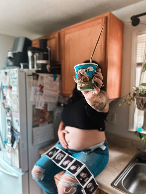 Half Baked Pregnancy Photo With Toddler, Half Backed Pregnancy Photo, Half Baked Pictures Pregnancy, Half Baked Maternity Photo, 20 Weeks Pregnant Pictures, Half Baked Photoshoot, 20 Week Pregnancy Photos, Half Baked Pregnancy Photo, Home Maternity Photography