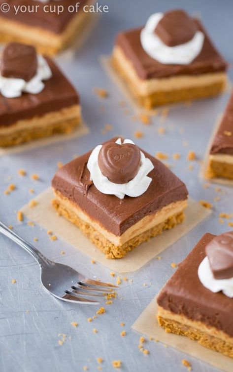 Chocolate Peanut Butter No-Bake Cheesecake Bars - Your Cup of Cake Peanut Butter Cheesecake Bars, Nobake Dessert, Thailand Living, Peanut Butter Dessert Recipes, Peanut Butter No Bake, Baked Cheesecake Recipe, Peanut Butter Cheesecake, Easy Cheesecake Recipes, Peanut Butter Filling