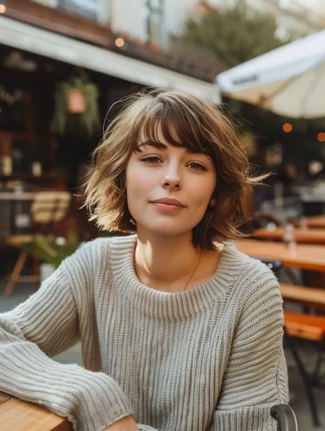 Short Hair Fringe Round Face, French Shag Haircut Short, Best Hair For Double Chin, Short Bob For Round Face Double Chin, Rounded Bob With Bangs, Choppy Bob Bangs, Short Wavy Hair For Round Face, Round Face Big Forehead Haircuts, Soft Jawline Haircut