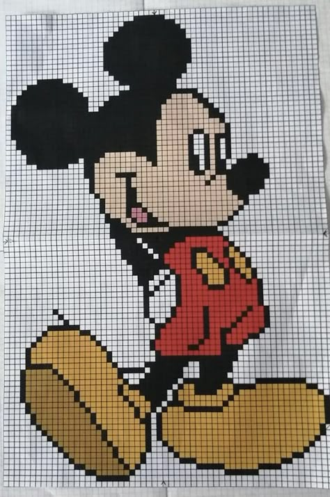 Mickey Mouse Alpha Pattern, Mickey Cross Stitch, Circus Lettering, Tema Disney, Crocheting Patterns, Beaded Cross Stitch, Alpha Pattern, Alpha Patterns, Plastic Canvas Patterns