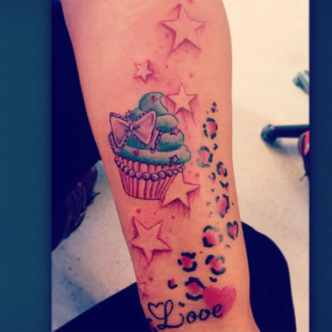 ✨Cup cake tattoo✨ Cake Tattoo, Cupcake Tattoo, Cupcake Tattoos, Cute Cupcake, Sick Tattoo, Wicked Tattoos, Fantasy Tattoos, Dope Tattoos For Women, Tattoo Designs For Girls