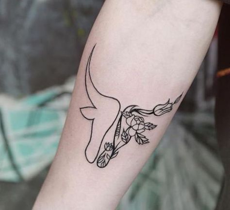 Feminine Bull Tattoo, Bison Tattoo, 22 Tattoo, Taurus Tattoo, Horoscope Tattoos, Tatoo Inspiration, Capricorn Tattoo, Vegan Tattoo, Bull Tattoos