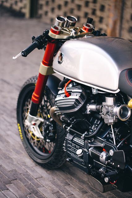 Sacha Lakic's Honda CX500 Cafe Racer - RocketGarage - Cafe Racer Magazine Cx500 Cafe Racer, Bike Garage, Modern Cafe Racer, Honda Cx500, Мотоциклы Cafe Racers, Moto Cafe, Cafe Bike, Cafe Racing, Bike Exif