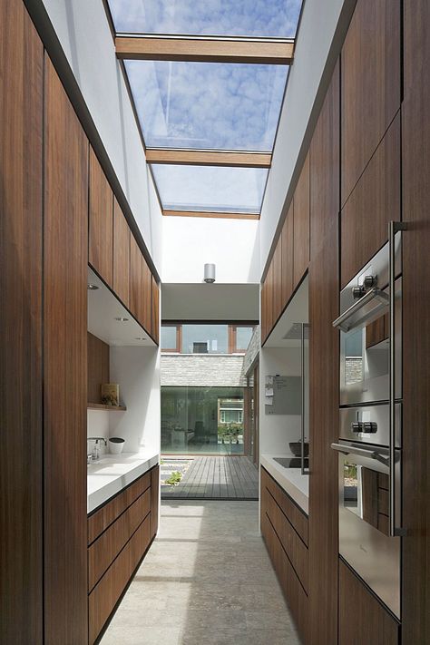 Villa Hendrikx by 70F Architecture Kitchen Interior Luxury, Kitchen Pantry Cupboard, Corridor Kitchen, Kitchen Corridor, Modern Pantry, Narrow Kitchen, Pantry Cupboard, Contemporary Villa, Smitten Kitchen