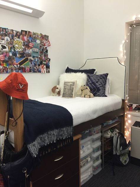 Uva University Of Virginia Dorms, Uva Dorm, Collage Dorm Room, Class Of 2027, Collage Dorm, Cool Dorm, College Vibes, College Dorm Ideas, Dorm Room Inspo