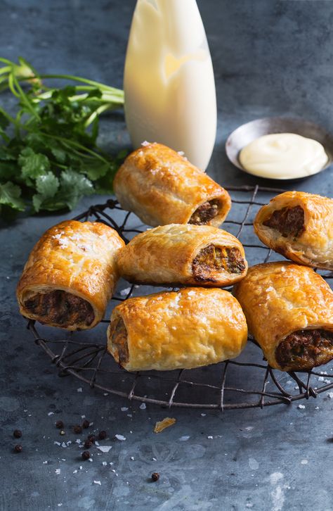 Aussie Winter, Lunchbox Inspiration, Australian Recipes, Vegetarian Starters, Homemade Sausage Rolls, Pastry Dishes, Aussie Style, Pie Making, Sausage Rolls Recipe