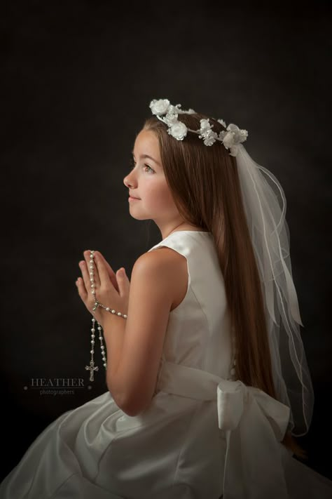 1st Communion Picture Ideas, First Communion Portraits, First Communion Picture Ideas, First Communion Photo Ideas, First Communion Pictures, Communion Photo Ideas, First Communion Photoshoot, Communion Photoshoot, Communion Pictures