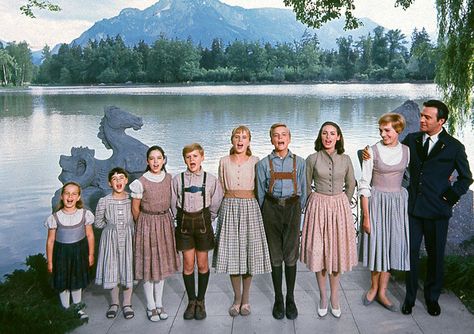 Kym Karath, Debbie Turner, Angela Cartwright, Duane Chase, Heather Menzies, Nicholas Hammond, and Charmian Carr, with Andrews and Plummer, on location in 1964. From MPTVImages.com Georg Von Trapp, Sound Of Music Costumes, Sound Of Music Tour, Sound Of Music Movie, 3 Tv, Circus Characters, Christopher Plummer, The Sound Of Music, Movie Time