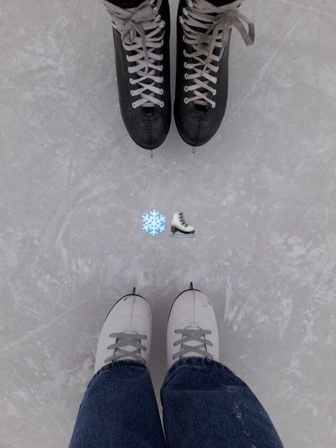 Ice Skating Instagram Story, Nathan Icebreaker, Icebreaker By Hannah Grace, Ice Skating Pictures, Hannah Grace, Skating Aesthetic, Photo Recreation, I Love Winter, Ice Skaters