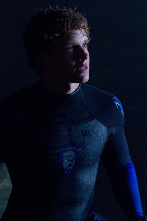 Jonny Weston #ChasingMavericks Jonny Weston, Chasing Mavericks, Top Boy, Alex Pettyfer, Alexander Ludwig, Wetsuit Men, Manly Men, Hubba Hubba, Logan Lerman