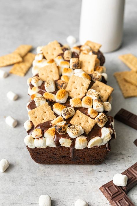 Smores Banana Bread, Melty Mashups, Marshmallow Bread, Bread Toppings, Banana Bread Loaf, Pinterest Predicts, Food Fusion, Chocolate Bread, Bread Serving