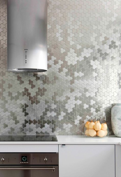 Tile is everywhere../ Fringe & Fabric Blog Metallic Tiles Kitchen, Modern Kitchen Tiles Design, Stainless Steel Kitchen Backsplash, Metal Backsplash Kitchen, Modern Kitchen Tiles, Modern Kitchen Backsplash, Modern Backsplash, Stainless Steel Backsplash, Steel Backsplash