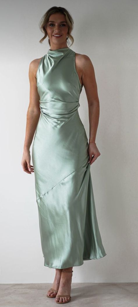 Black Tie Bridesmaids, Green Dress Outfit, Dress Sage Green, Sage Bridesmaid Dresses, Light Green Dress, Recruitment Outfits, Sage Green Dress, White Bridal Dresses, Dress Sage