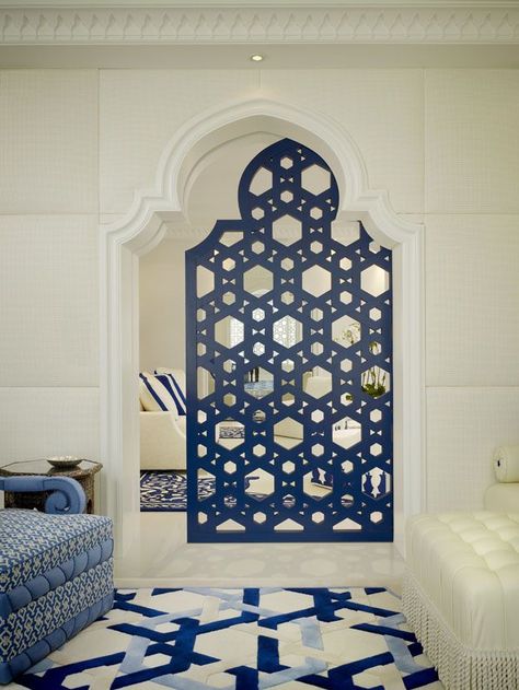 Blue And White Room, Dekorasi Maroko, Moroccan Door, Moroccan Interior Design, Moroccan Modern, Moroccan Room, Moroccan Inspiration, Moroccan Homes, Moroccan Interiors