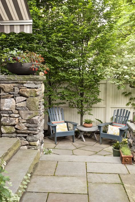 Landscape Collaborative of New England New England Landscaping Front Yard, Front Yard Landscaping Ideas Modern, Minimalist Front Yard, Front Garden Landscaping, Front Door Landscaping, Curb Appeal Garden, Modern Front Yard Landscaping Ideas, New England House, Landscape Aesthetic