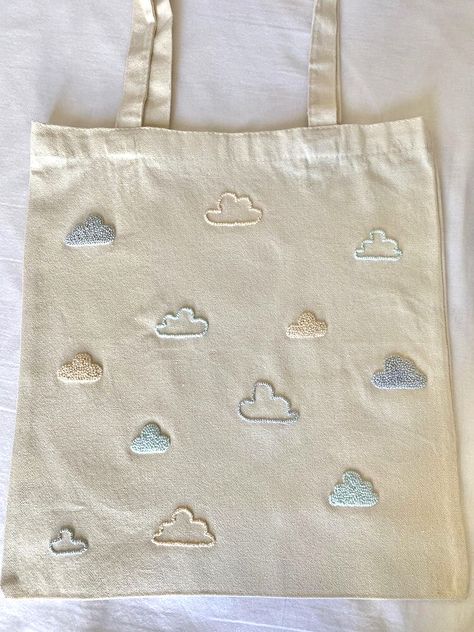 Diy Tote Bag Design, Clothes Embroidery Diy, Diy Embroidery Designs, Embroidered Tote Bag, Basic Embroidery Stitches, Diy Embroidery Patterns, Pola Sulam, Embroidered Tote, Embroidery Bags