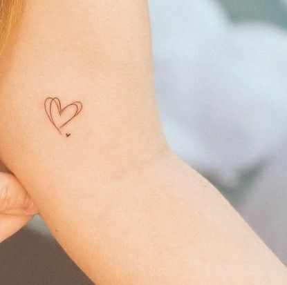 Heart And Feather Tattoo, Little Heart Tattoos For Women, Heart Wrist Tattoos For Women, Mini Tattoos Heart, Hearts Tattoos For Women, Small Heart Tattoo On Wrist, Small Heart Tattoos For Women, Dainty Heart Tattoo, Tiny Mother Daughter Tattoos